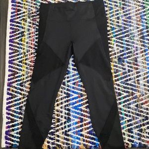 High-Waisted Cold Weather pocket leggings